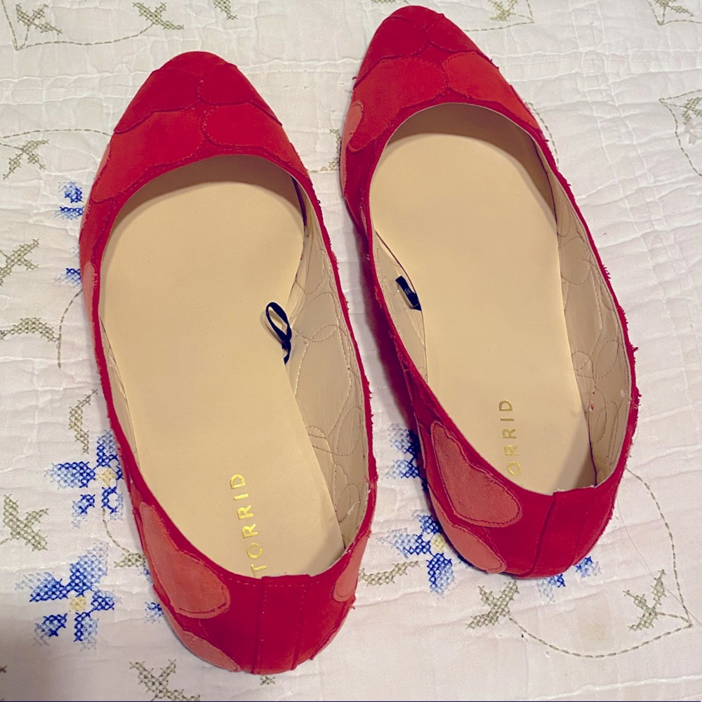 Red heart flats